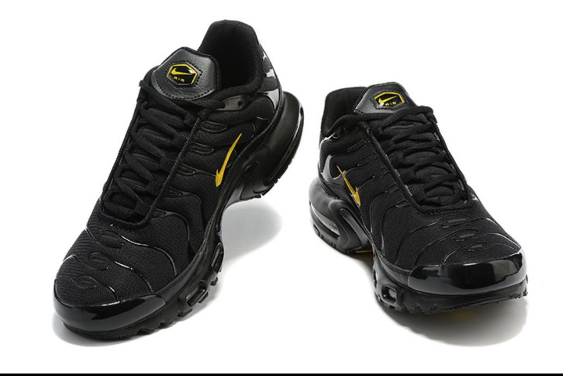 Nike Air Max Plus Multi-Swoosh Black