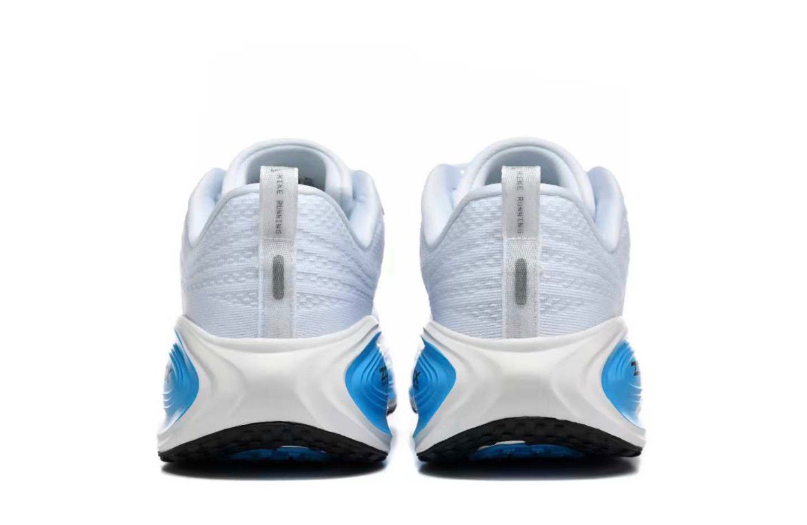 NIKE VOMERO PLUS