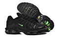 NIKE Air Max Plus TN Black Green Strike - Noir