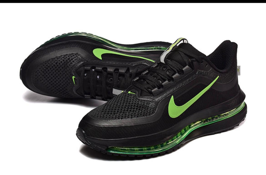 NIKE peagasus